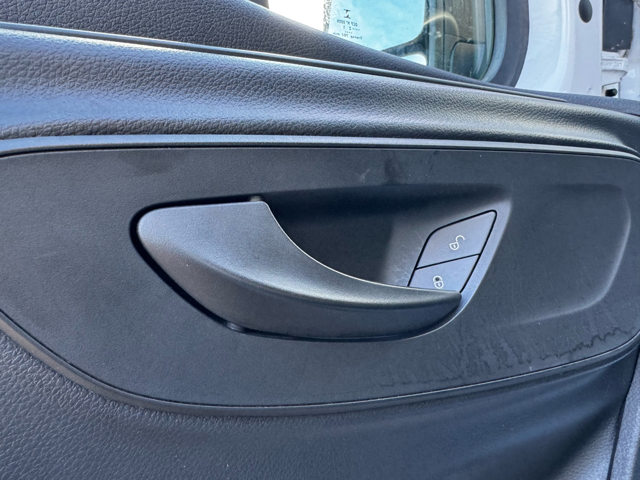 Mercedes-Benz Sprinter Cargo Van 2500 Standard Roof I4 144" RWD 2021