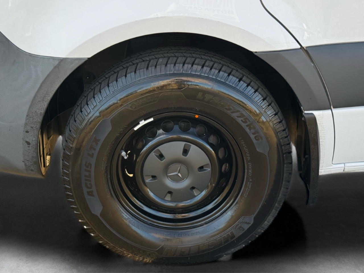 Mercedes-Benz Sprinter Cargo Van 2500 Standard Roof I4 144" RWD 2021