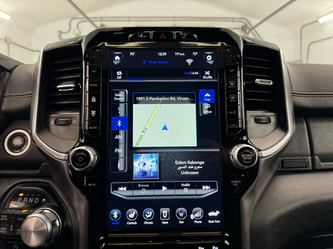 RAM 1500 Laramie 4x4 Crew Cab 5'7" Box 2021