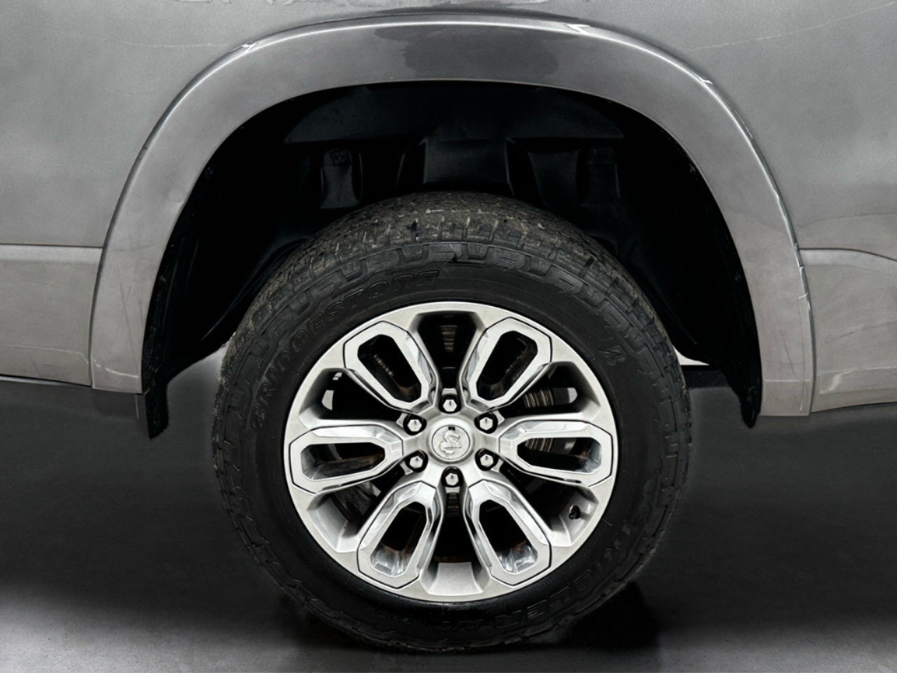 RAM 1500 Laramie 4x4 Crew Cab 5'7" Box 2021