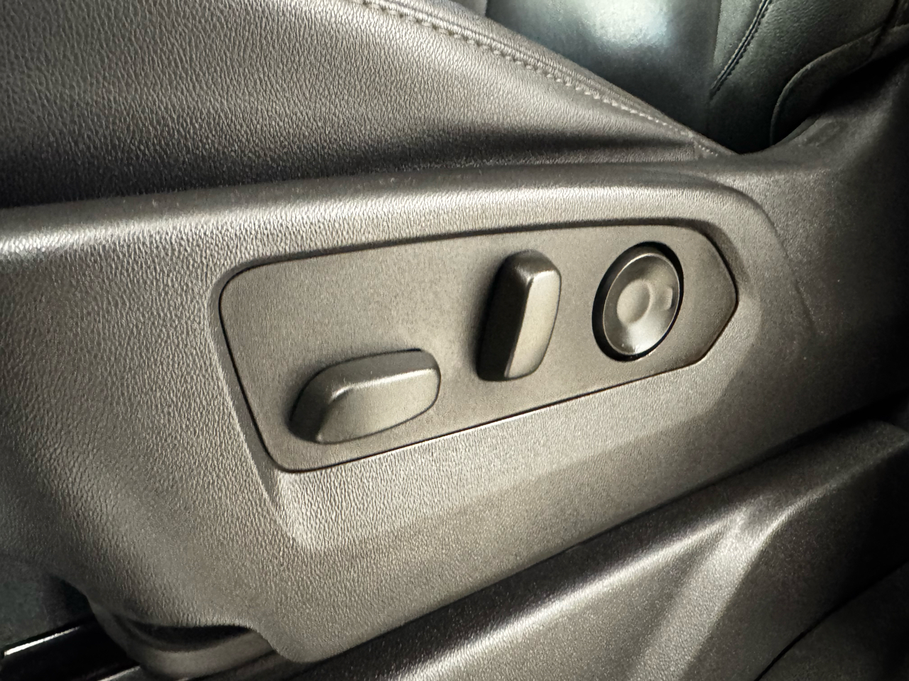 Chevrolet Silverado 1500 4WD Crew Cab 147" RST 2023