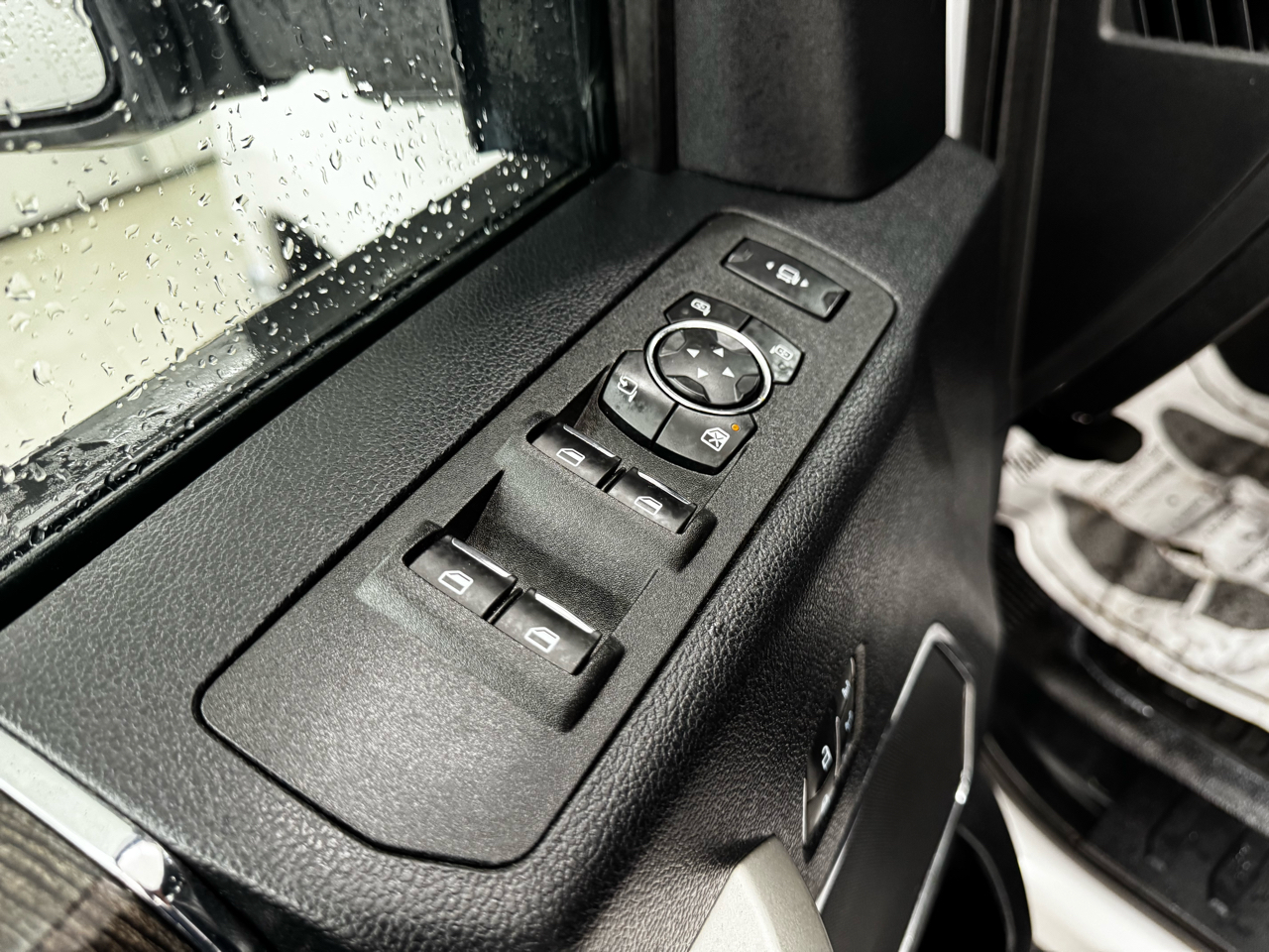 Ford Super Duty F-350 SRW Lariat 4WD SuperCab 8' Box 2021