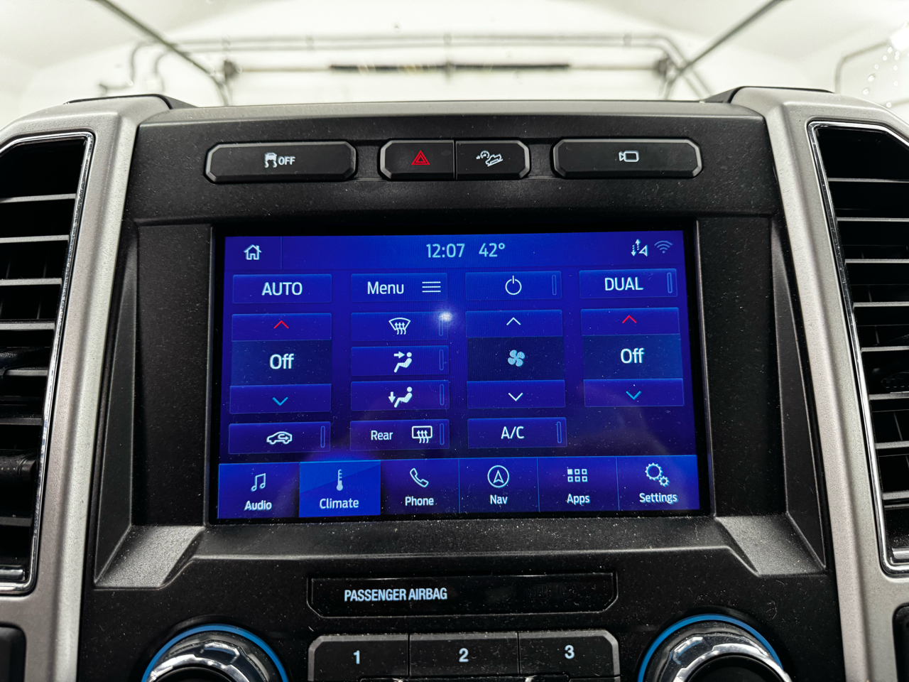 Ford Super Duty F-350 SRW Lariat 4WD SuperCab 8' Box 2021