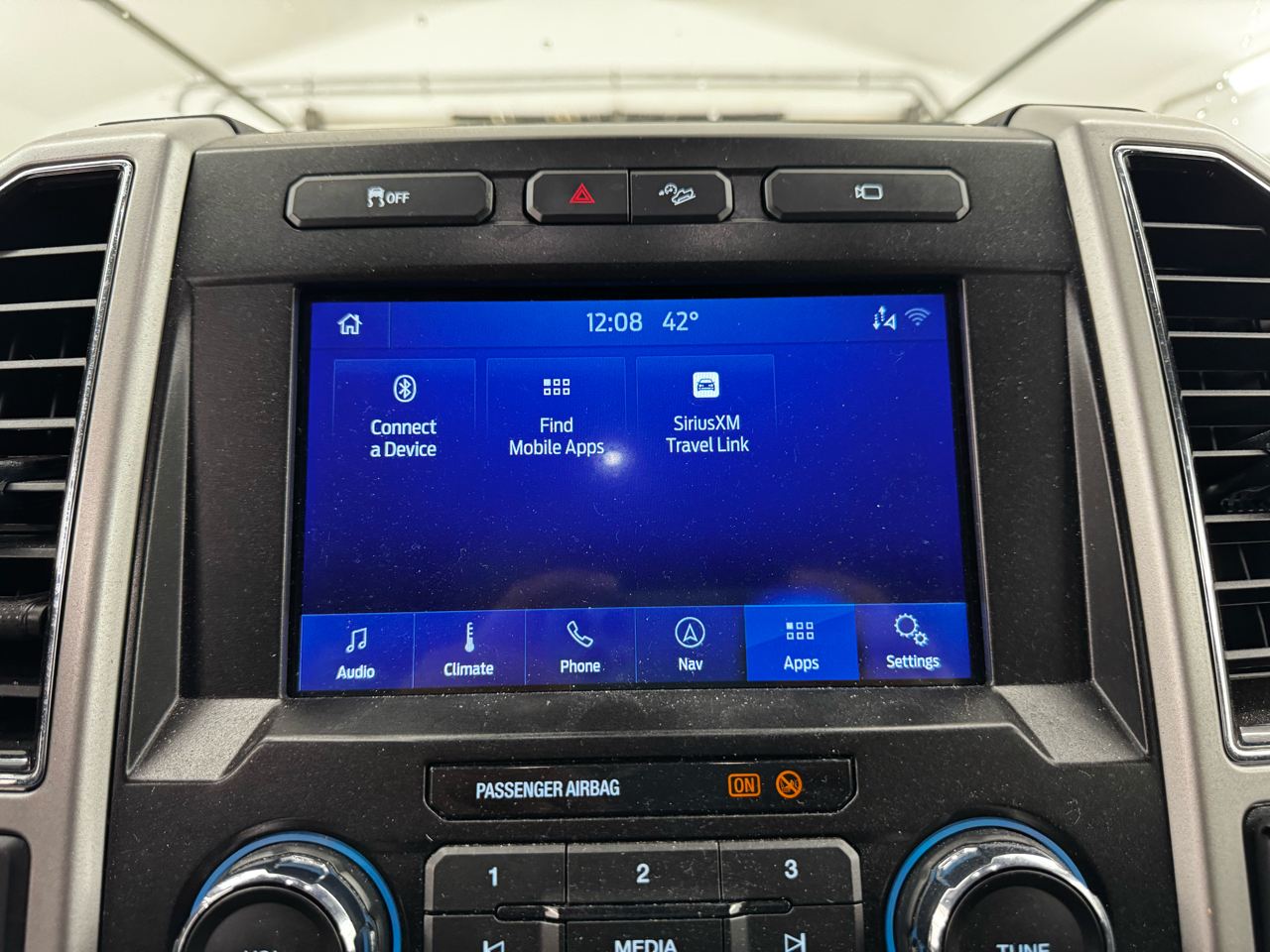 Ford Super Duty F-350 SRW Lariat 4WD SuperCab 8' Box 2021