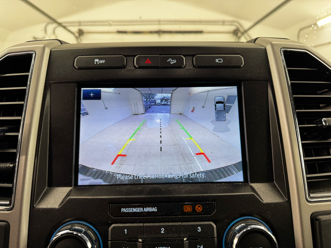 Ford Super Duty F-350 SRW Lariat 4WD SuperCab 8' Box 2021