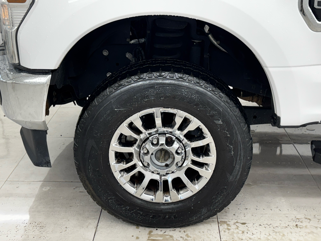 Ford Super Duty F-350 SRW Lariat 4WD SuperCab 8' Box 2021