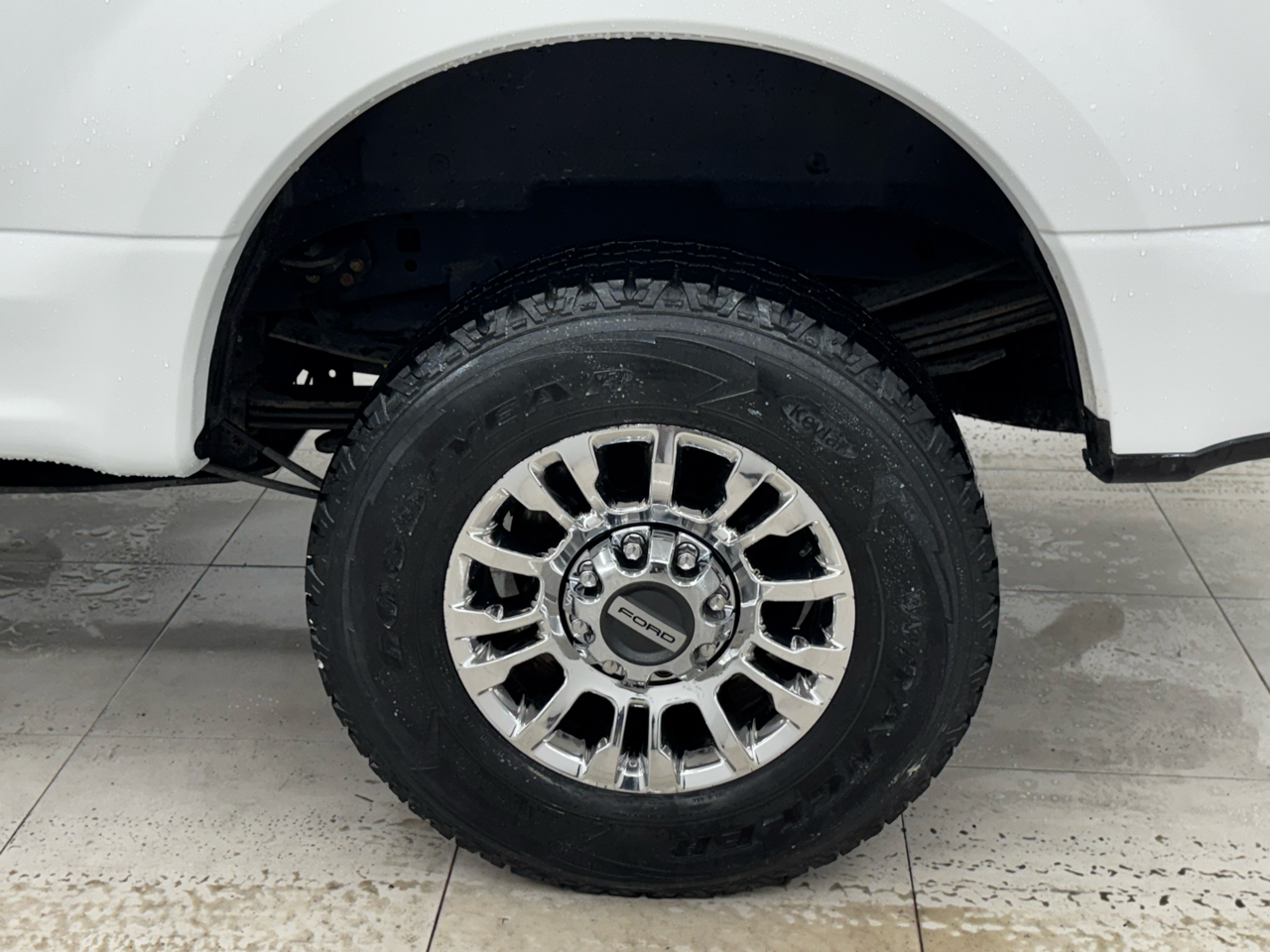 Ford Super Duty F-350 SRW Lariat 4WD SuperCab 8' Box 2021