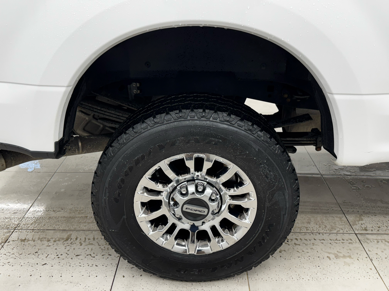 Ford Super Duty F-350 SRW Lariat 4WD SuperCab 8' Box 2021