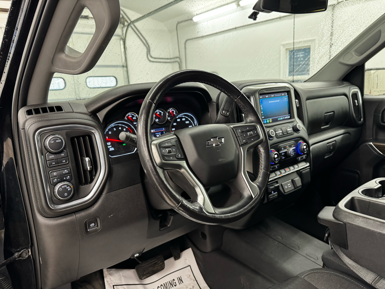 Chevrolet Silverado 1500 4WD Crew Cab 147" RST 2021