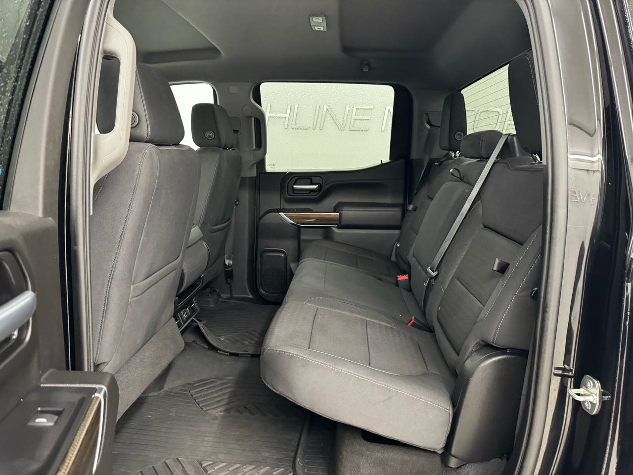 Chevrolet Silverado 1500 4WD Crew Cab 147" RST 2021