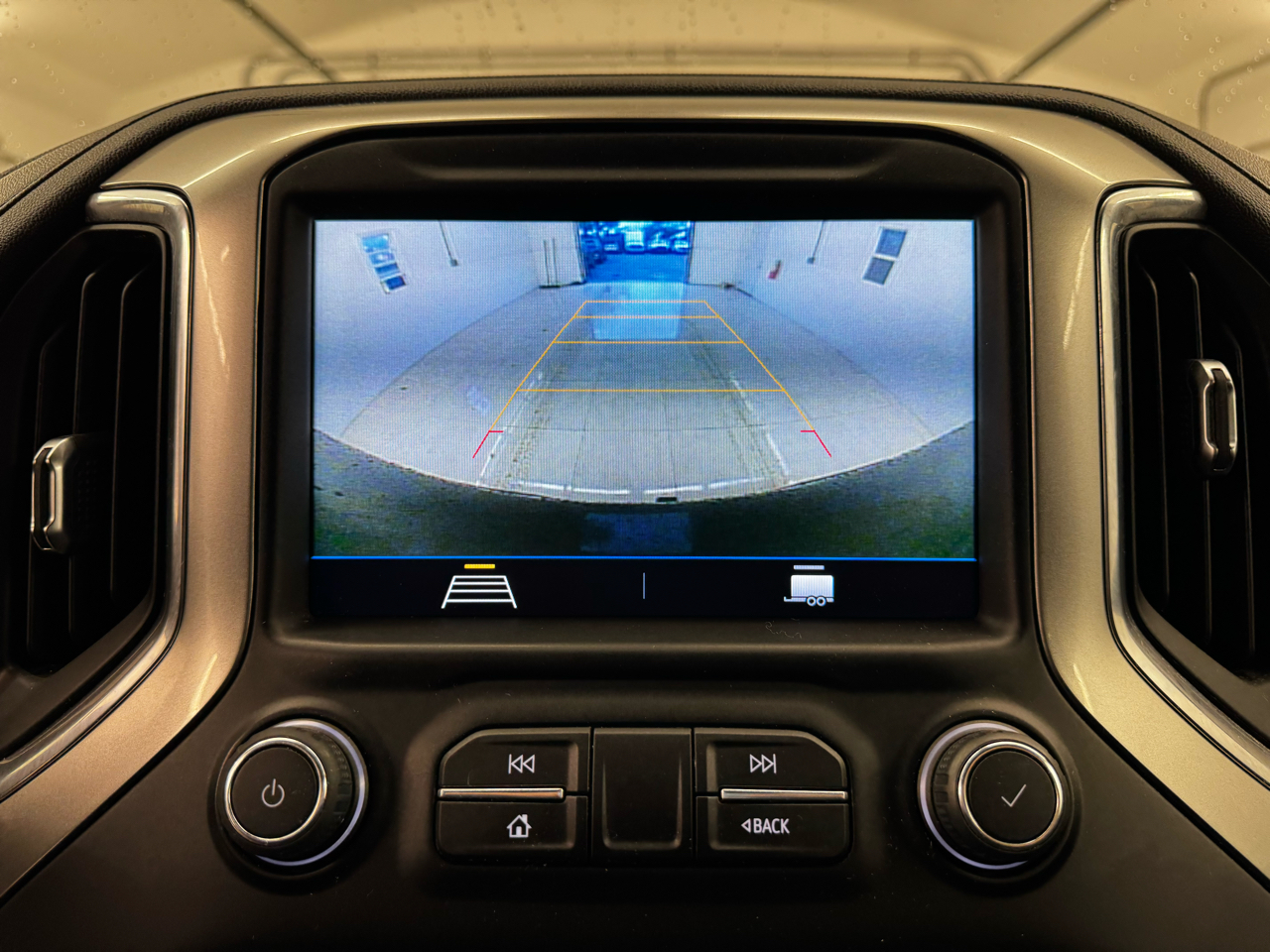 Chevrolet Silverado 1500 4WD Crew Cab 147" RST 2021