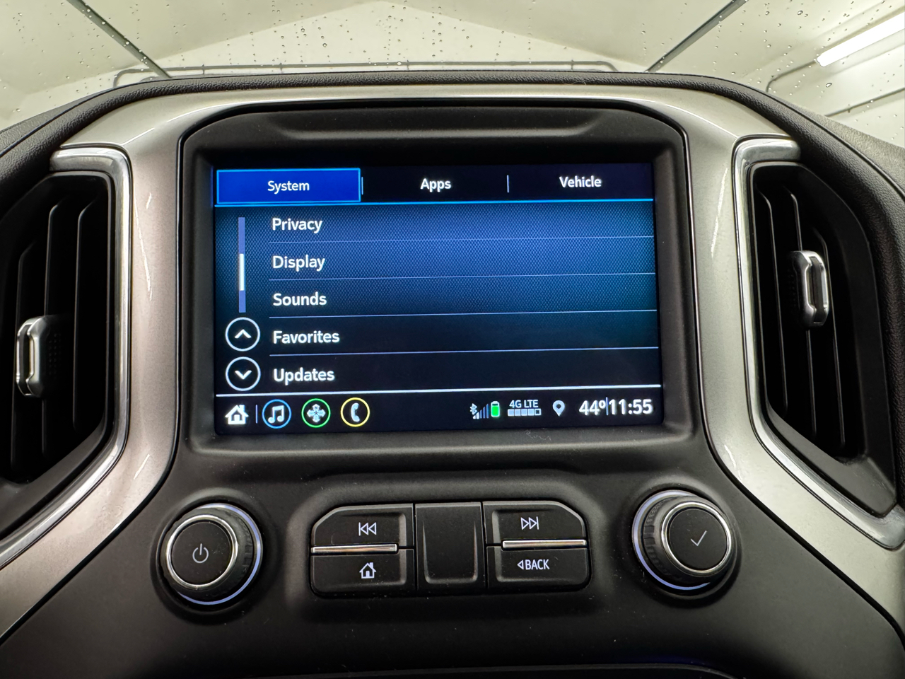 Chevrolet Silverado 1500 4WD Crew Cab 147" RST 2021