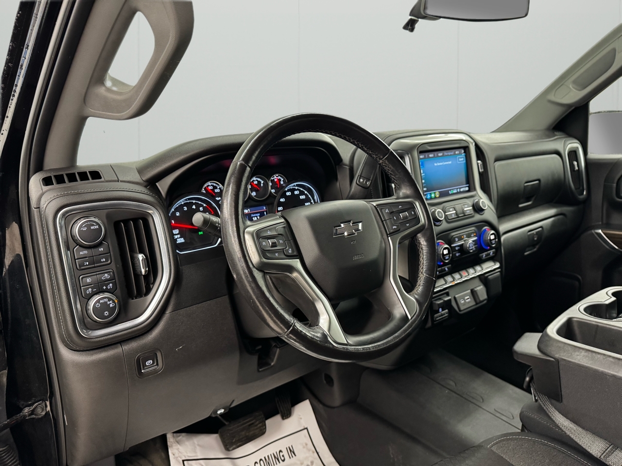 Chevrolet Silverado 1500 4WD Crew Cab 147" RST 2021