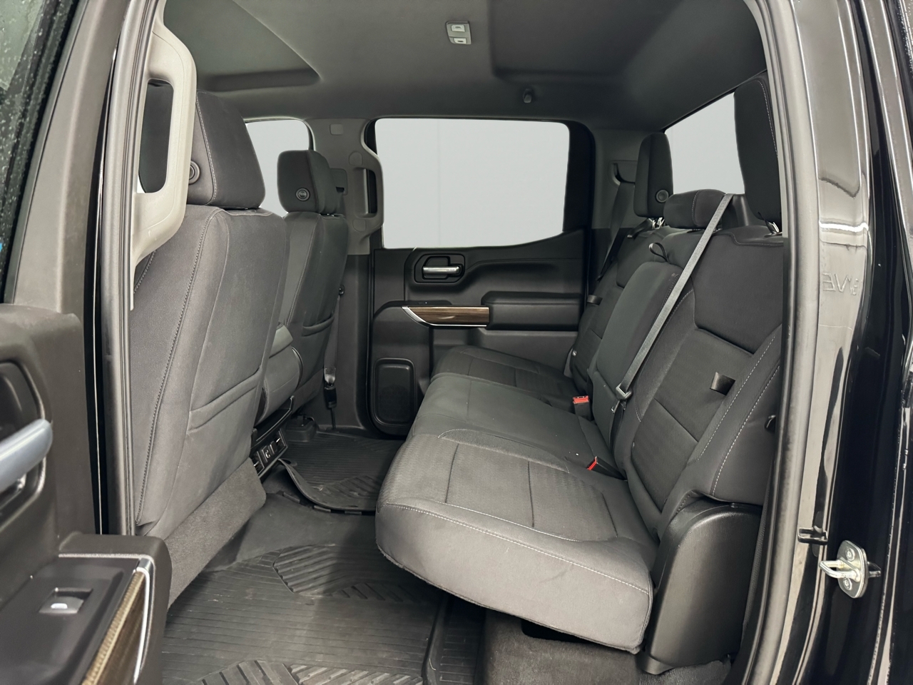 Chevrolet Silverado 1500 4WD Crew Cab 147" RST 2021