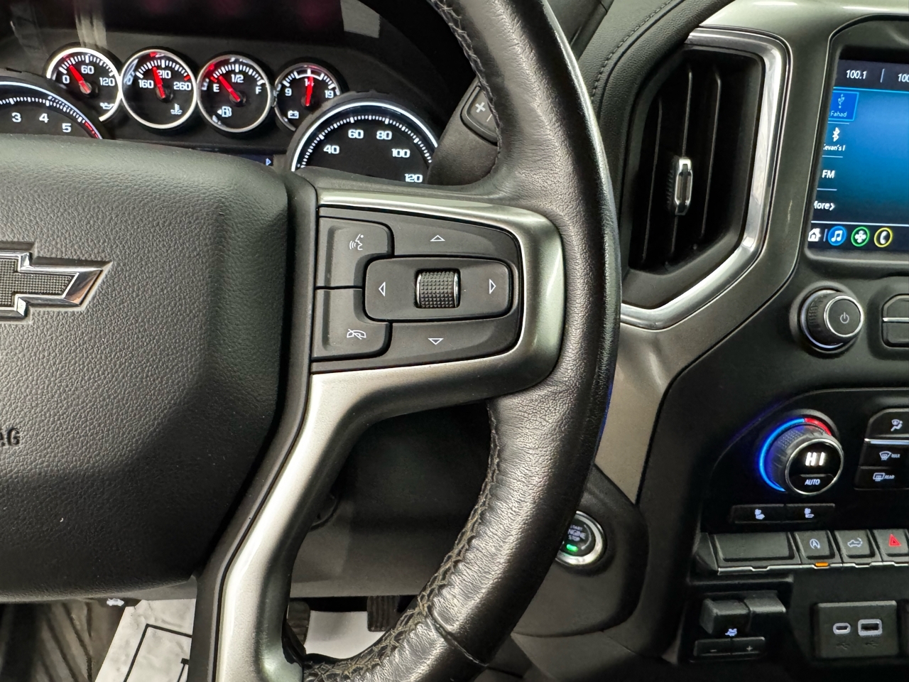 Chevrolet Silverado 1500 4WD Crew Cab 147" RST 2021