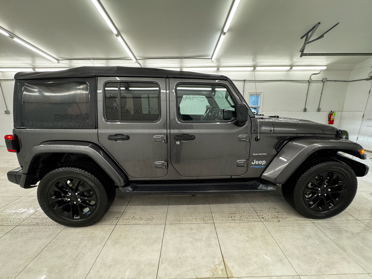 Jeep Wrangler 4xe Unlimited Sahara 4x4 2022