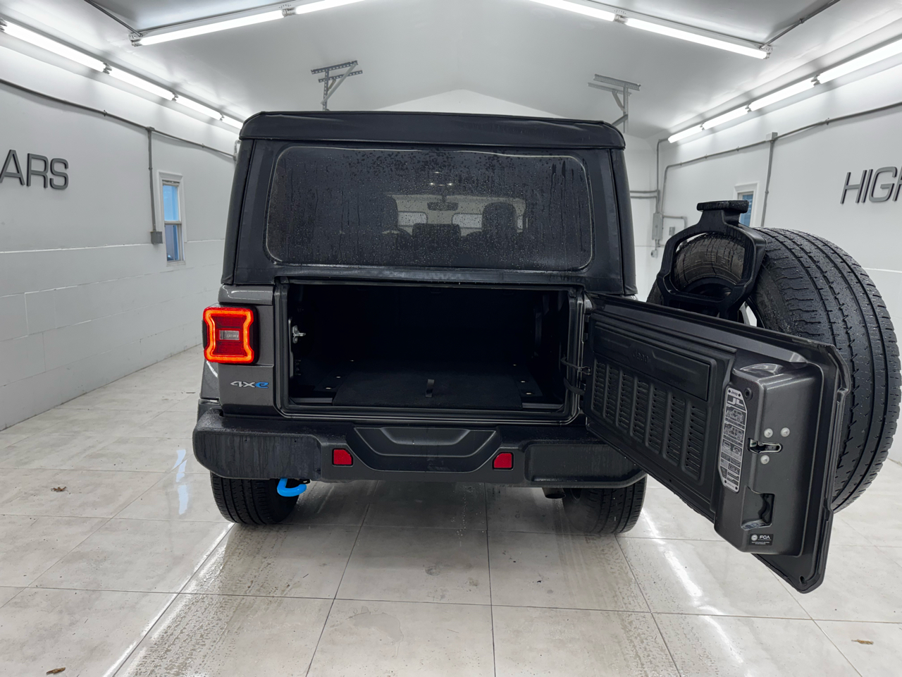 Jeep Wrangler 4xe Unlimited Sahara 4x4 2022