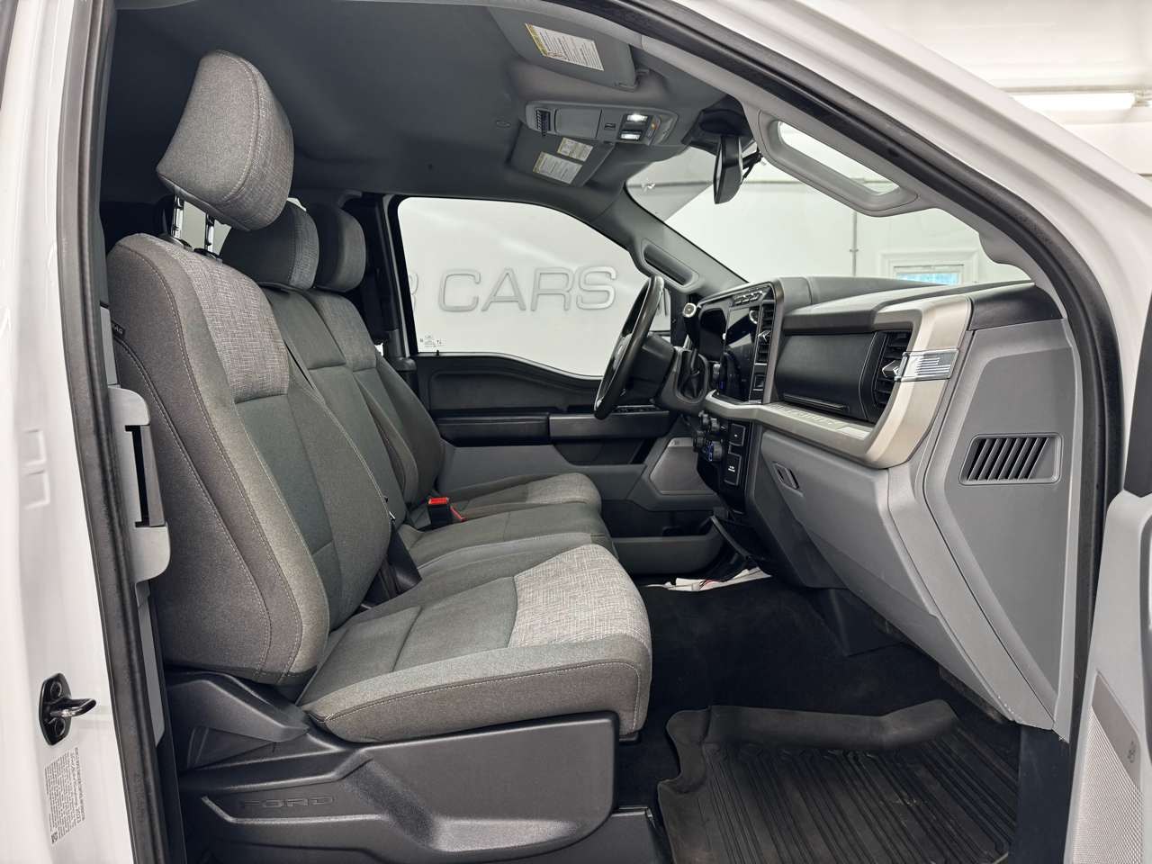 Ford Super Duty F-350 SRW Lariat 4WD SuperCab 8' Box 2023