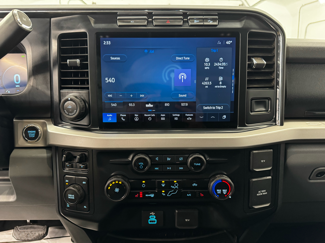 Ford Super Duty F-350 SRW Lariat 4WD SuperCab 8' Box 2023