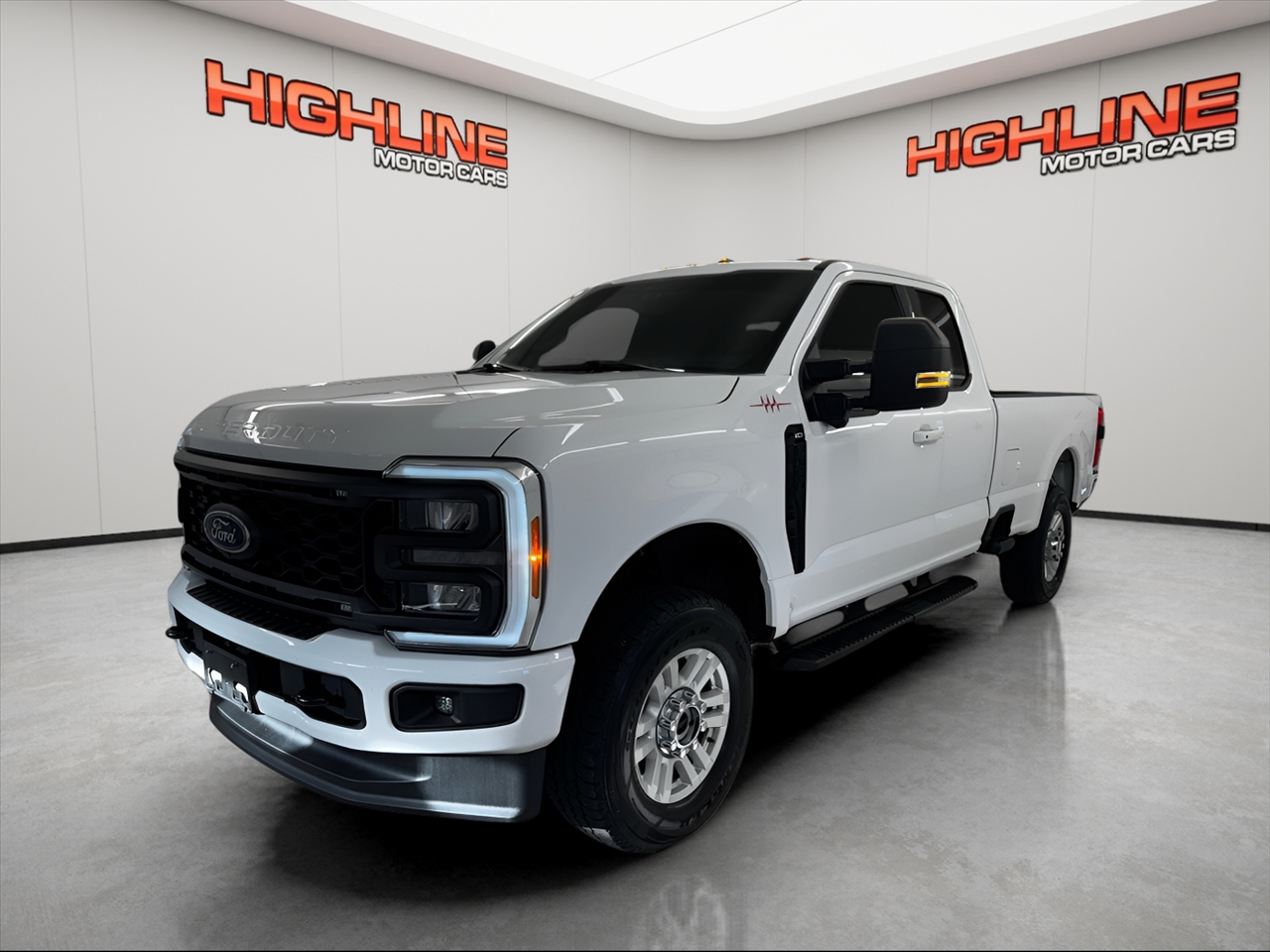 2023 Ford Super Duty F-350 SRW XLT 4WD SuperCab 8' Box
