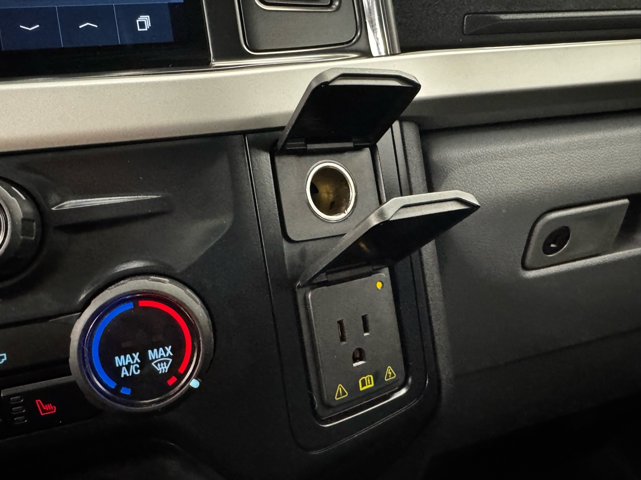 Ford Super Duty F-350 SRW XLT 4WD SuperCab 8' Box 2023