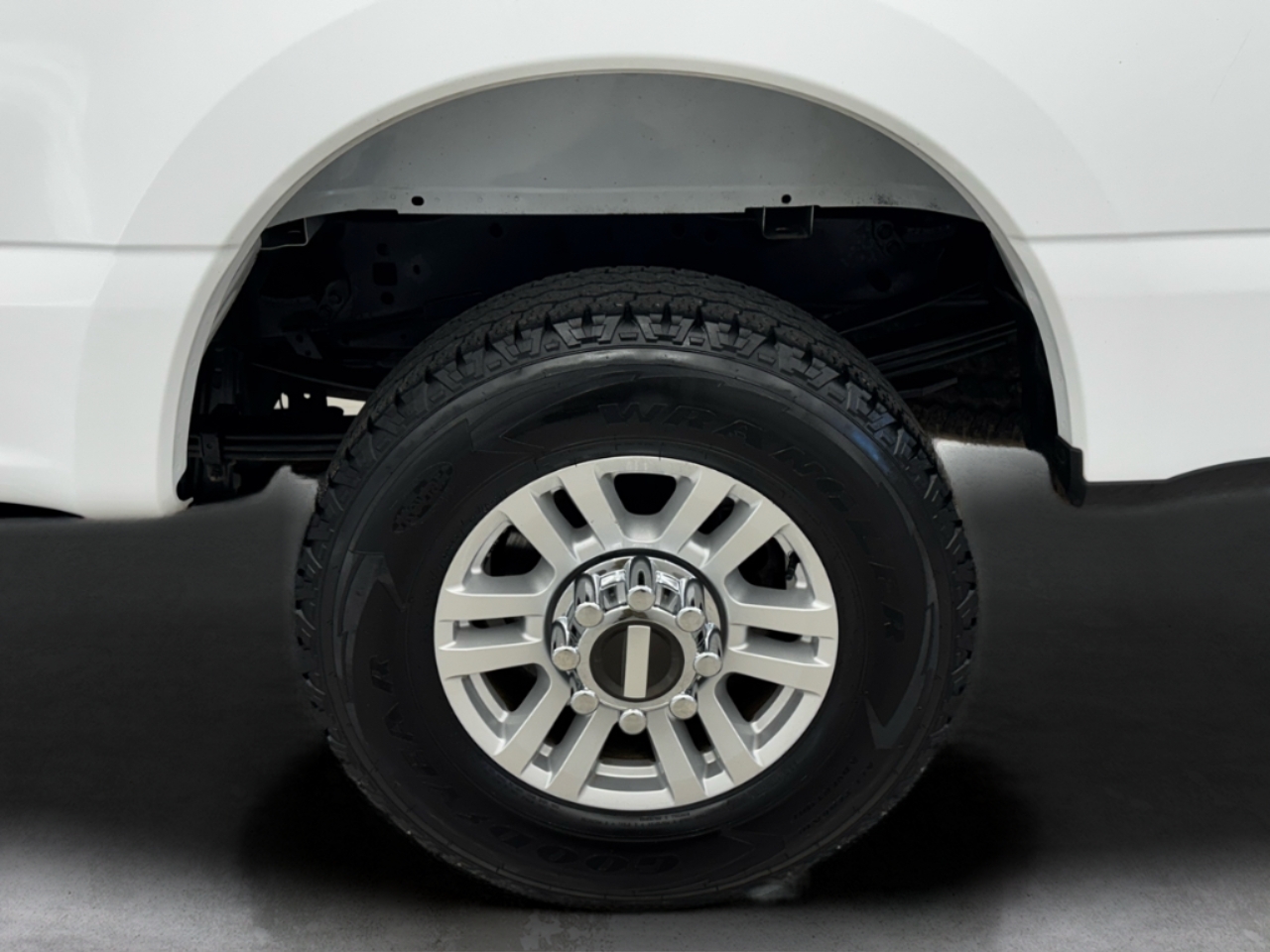 Ford Super Duty F-350 SRW XLT 4WD SuperCab 8' Box 2023