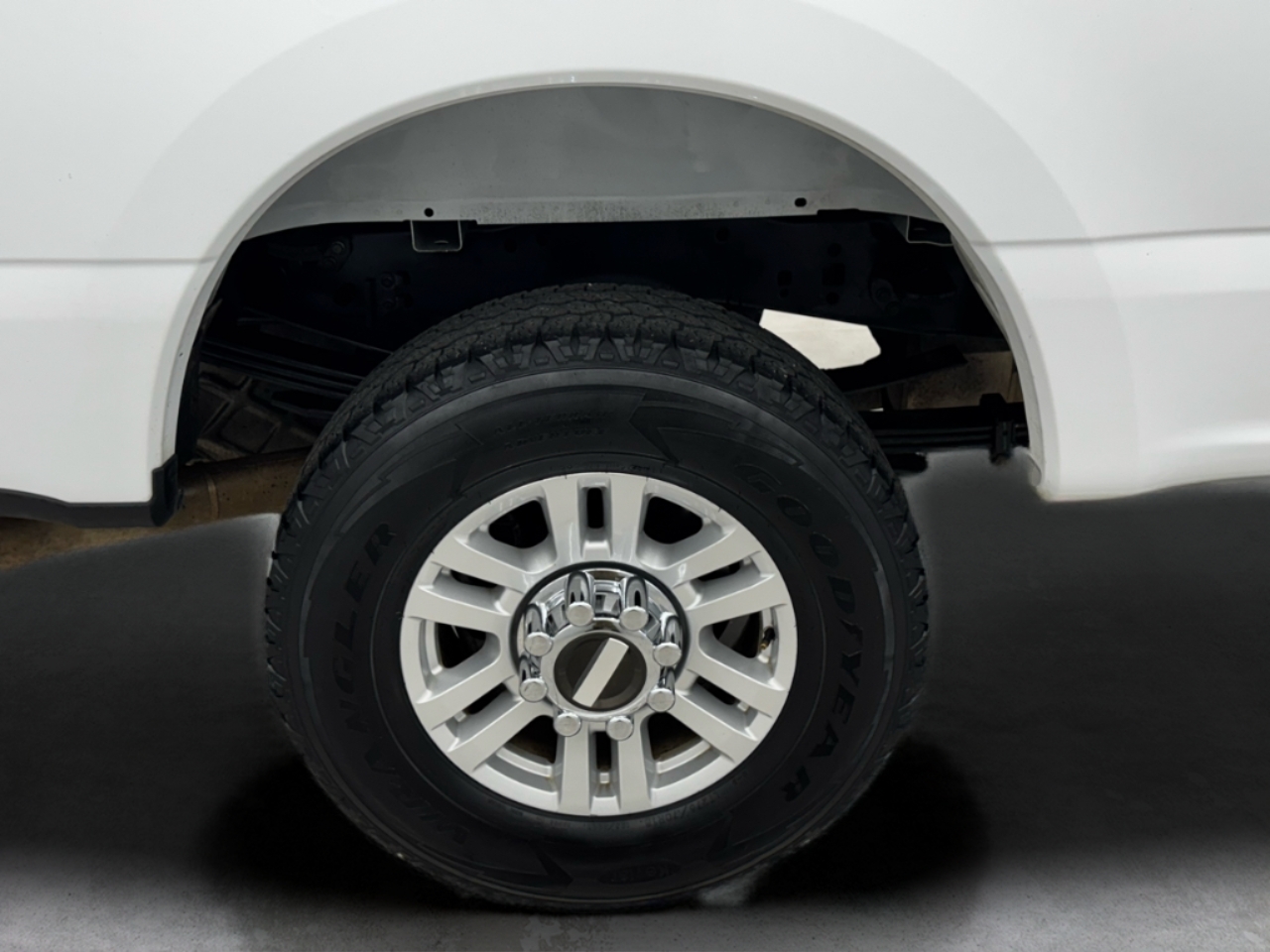 Ford Super Duty F-350 SRW XLT 4WD SuperCab 8' Box 2023