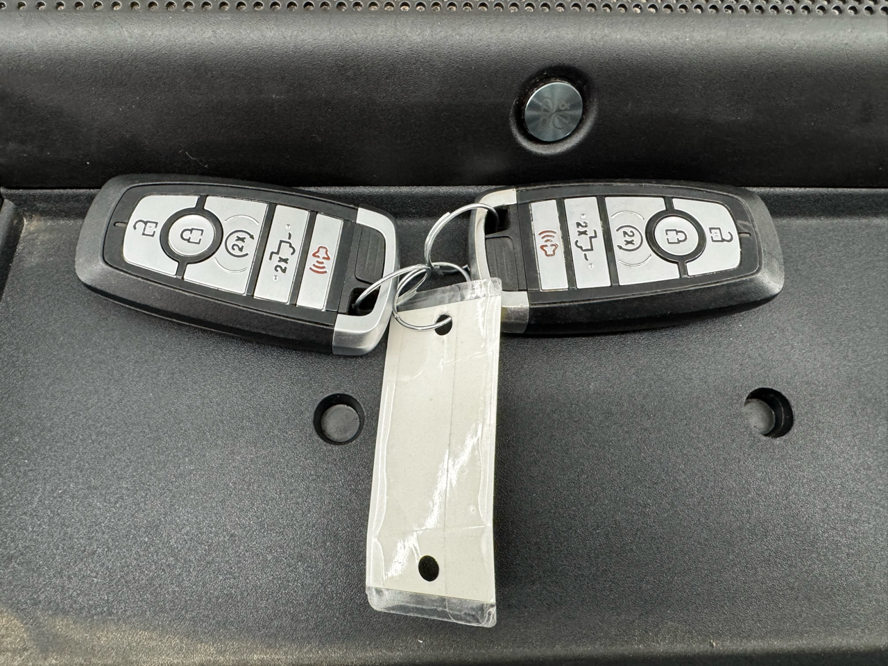 Ford Super Duty F-350 SRW XLT 4WD SuperCab 8' Box 2023