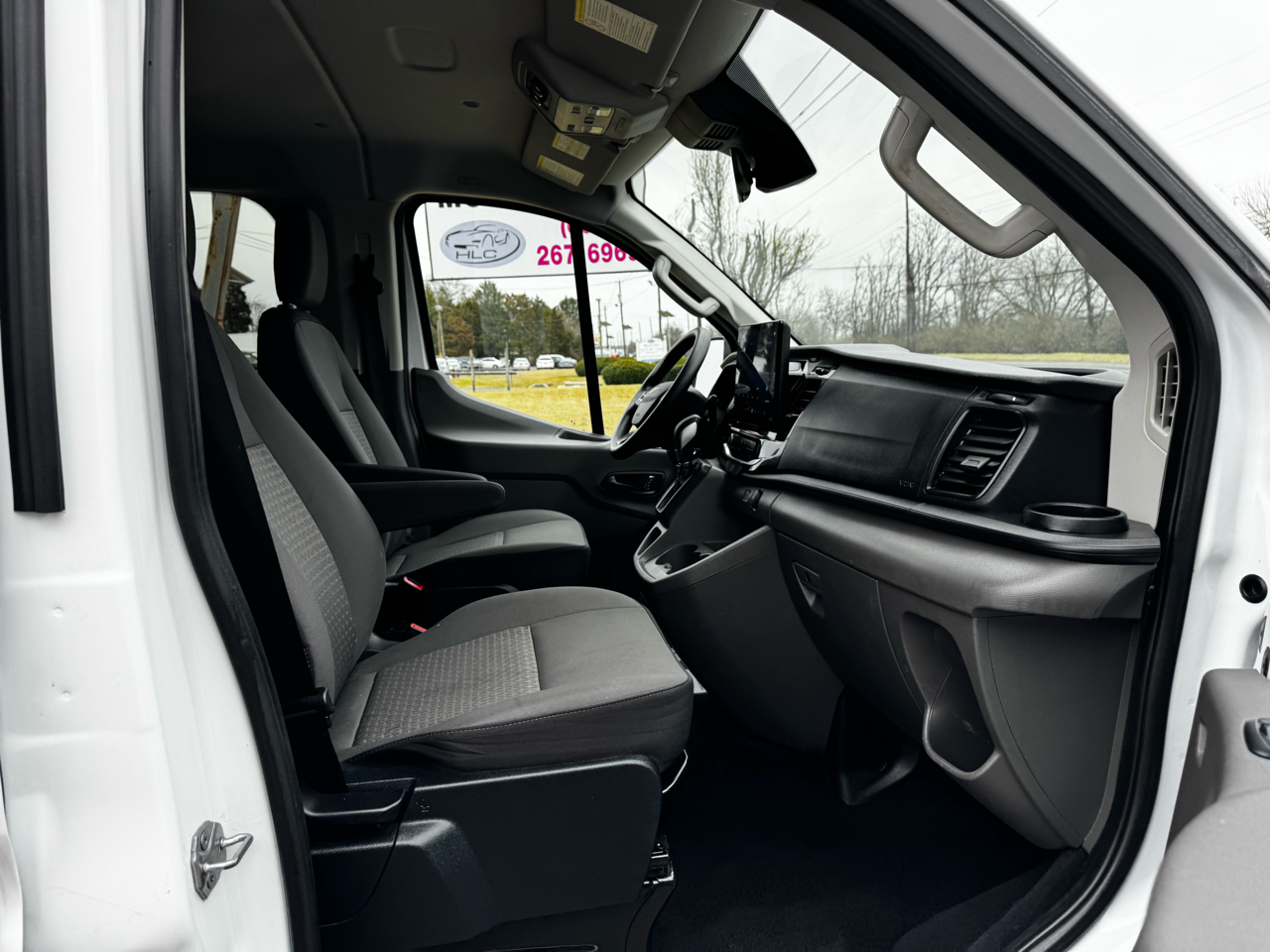 Ford Transit Passenger Wagon T-350 148" Low Roof XLT RWD 2023