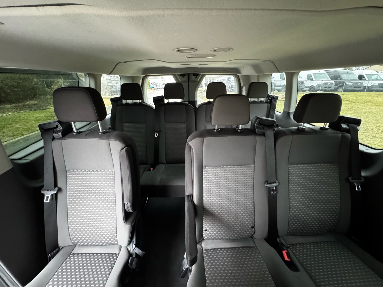 Ford Transit Passenger Wagon T-350 148" Low Roof XLT RWD 2023