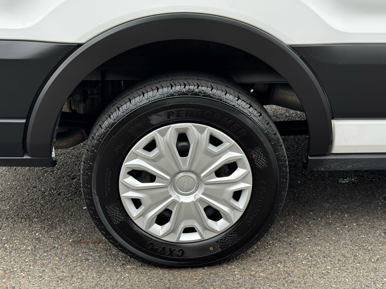 Ford Transit Passenger Wagon T-350 148" Low Roof XLT RWD 2023