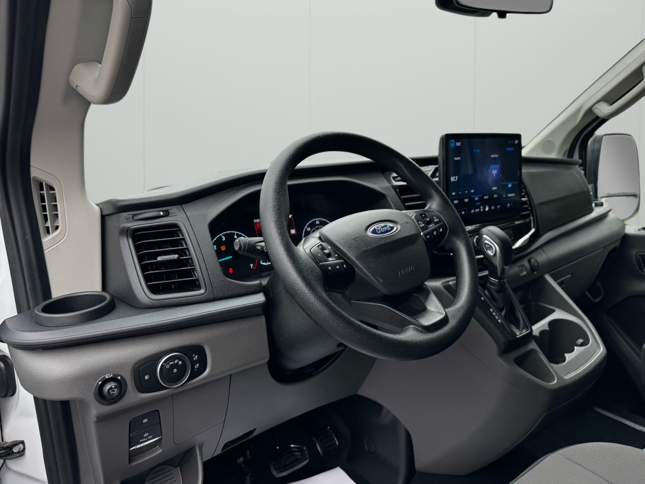 Ford Transit Passenger Wagon T-350 148" Low Roof XLT RWD 2023