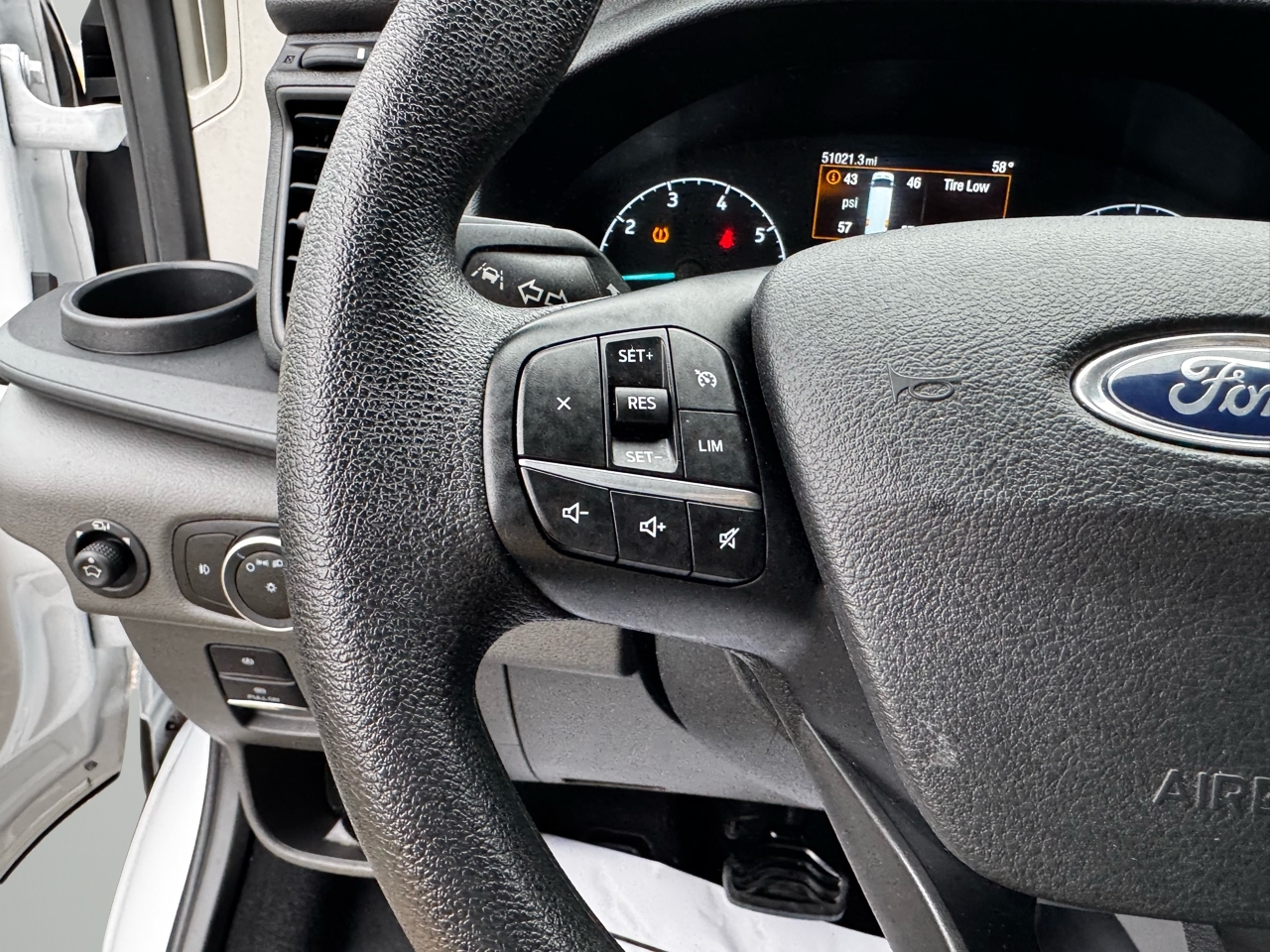 Ford Transit Passenger Wagon T-350 148" Low Roof XLT RWD 2023