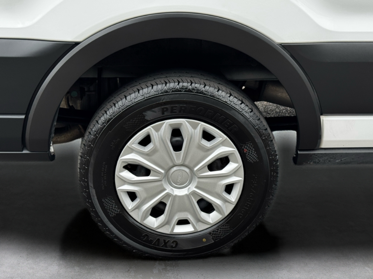 Ford Transit Passenger Wagon T-350 148" Low Roof XLT RWD 2023