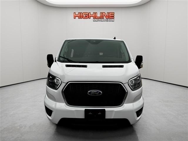 Ford Transit Passenger Wagon T-350 148" Low Roof XLT RWD 2023