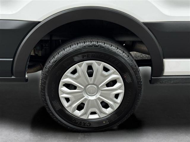 Ford Transit Passenger Wagon T-350 148" Low Roof XLT RWD 2023