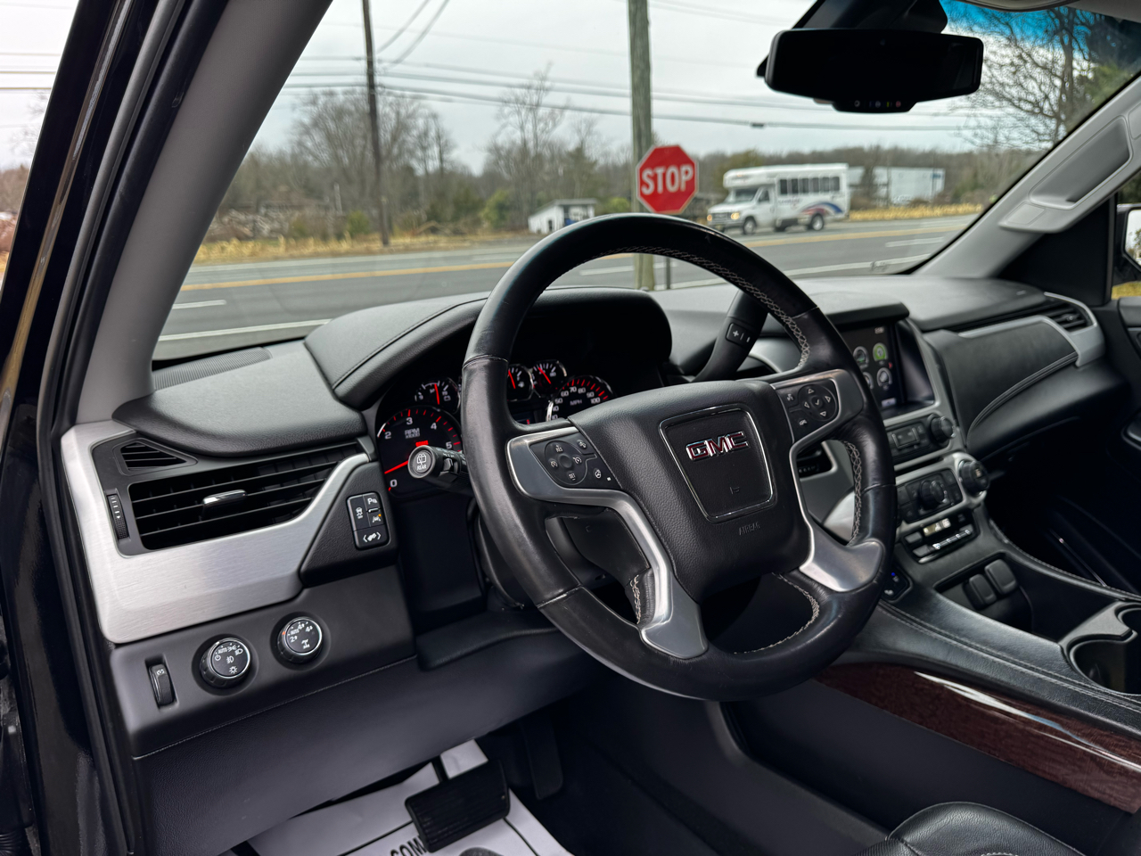 GMC Yukon 4WD 4dr SLT 2016