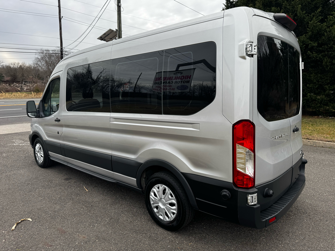 Ford Transit Passenger Wagon T-350 148" Med Roof XLT Sliding RH Dr 2018