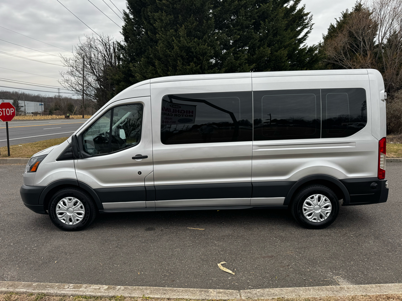 Ford Transit Passenger Wagon T-350 148" Med Roof XLT Sliding RH Dr 2018