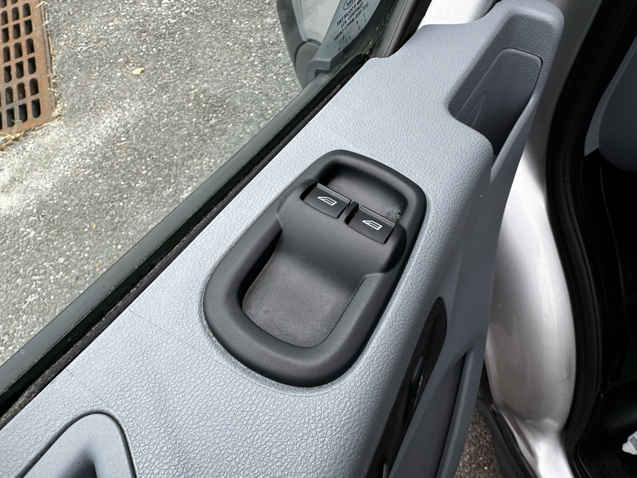 Ford Transit Passenger Wagon T-350 148" Med Roof XLT Sliding RH Dr 2018