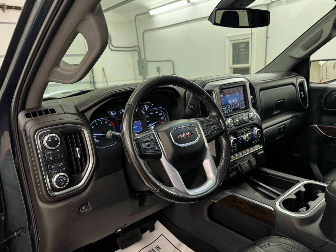 GMC Sierra 1500 4WD Crew Cab 147" SLT 2019