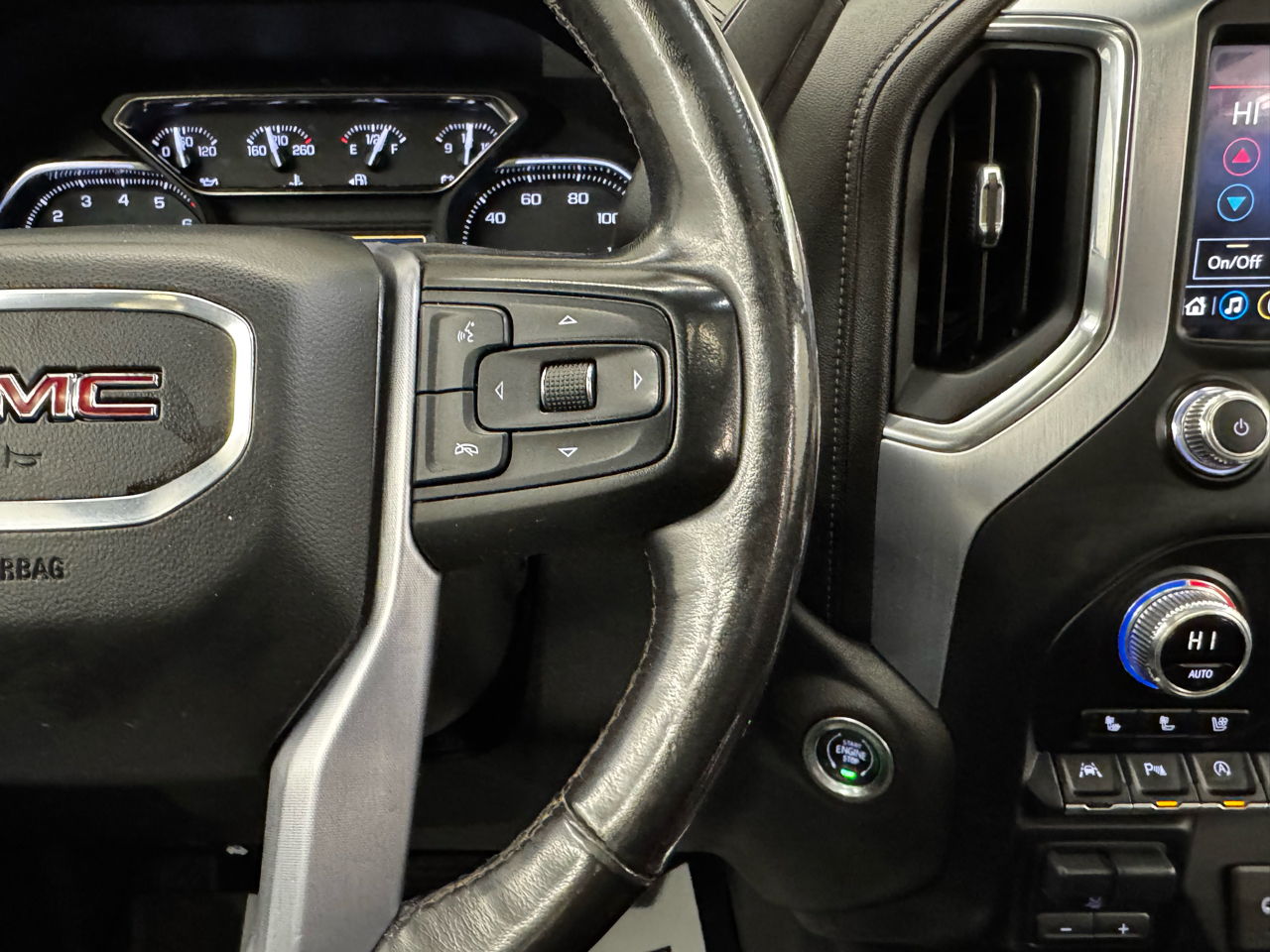 GMC Sierra 1500 4WD Crew Cab 147" SLT 2019