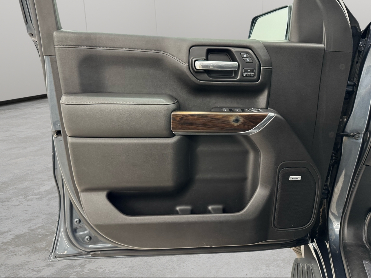 GMC Sierra 1500 4WD Crew Cab 147" SLT 2019