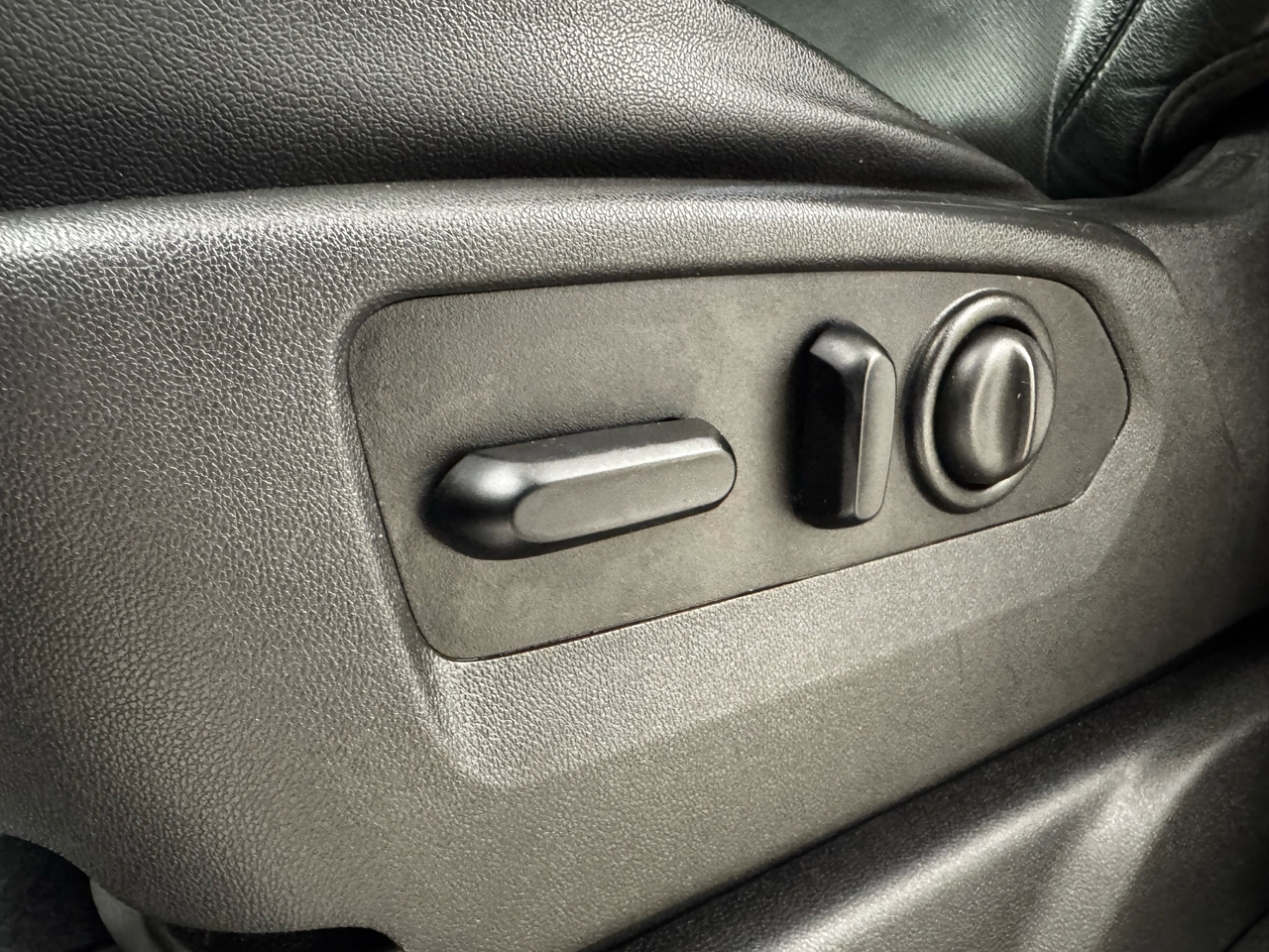 GMC Sierra 1500 4WD Crew Cab 147" SLT 2019