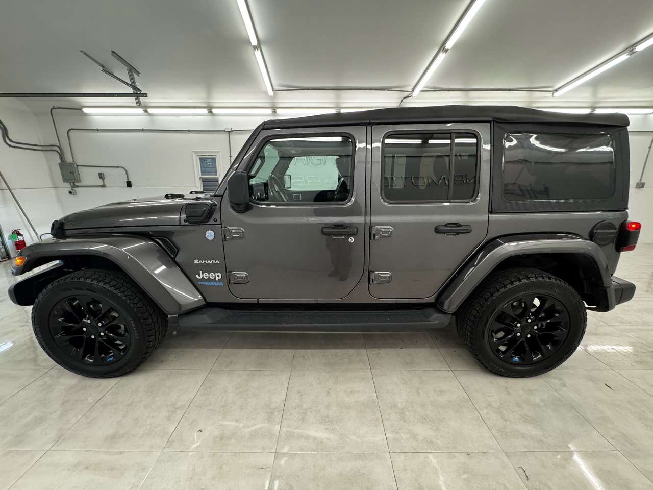 Jeep Wrangler 4xe Unlimited Sahara 4x4 2022