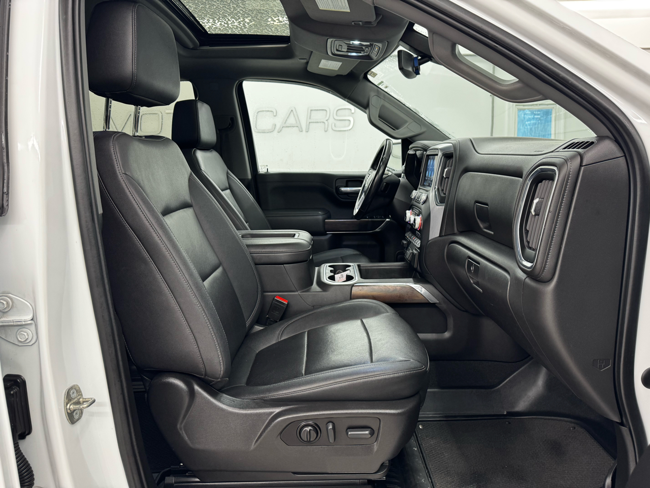 GMC Sierra 1500 Limited 4WD Crew Cab 147" SLT 2022