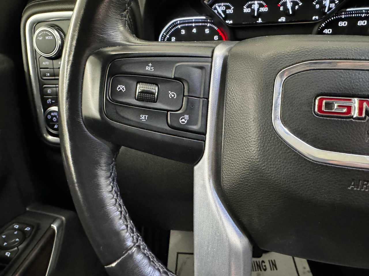 GMC Sierra 1500 Limited 4WD Crew Cab 147" SLT 2022