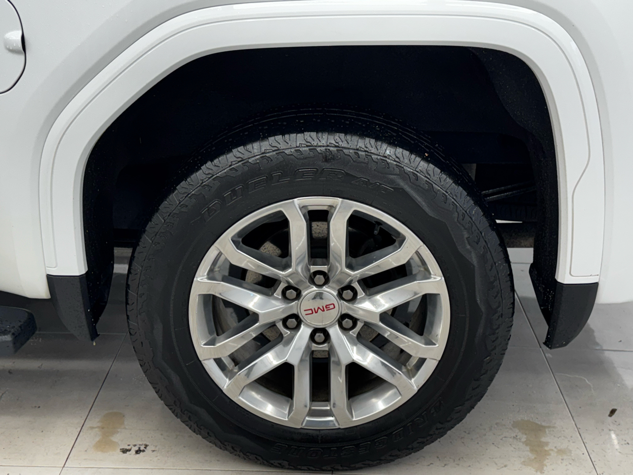 GMC Sierra 1500 Limited 4WD Crew Cab 147" SLT 2022