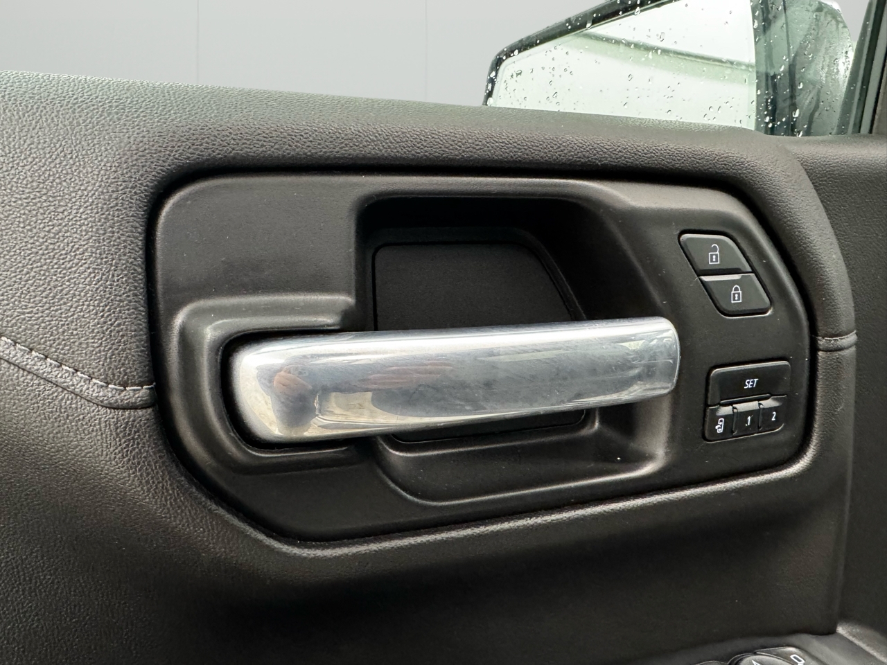 GMC Sierra 1500 Limited 4WD Crew Cab 147" SLT 2022