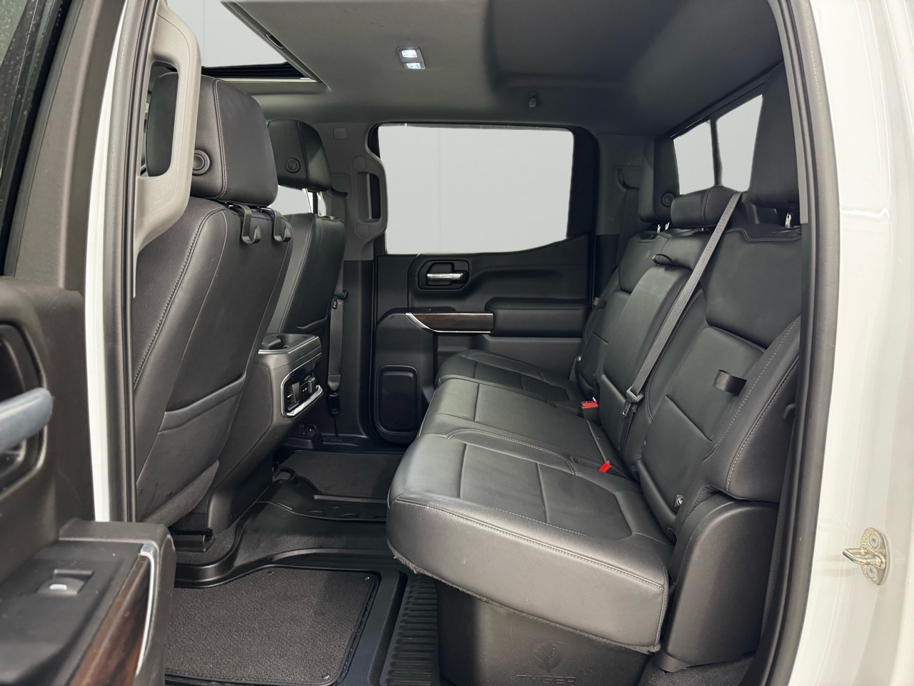 GMC Sierra 1500 Limited 4WD Crew Cab 147" SLT 2022